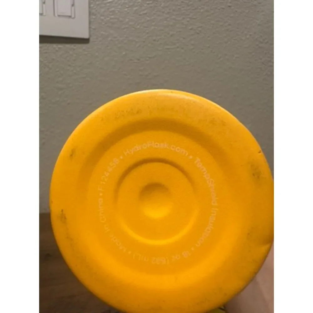 Hydro Flask 18oz Yellow with Wide Fex Cap Water Bottle
